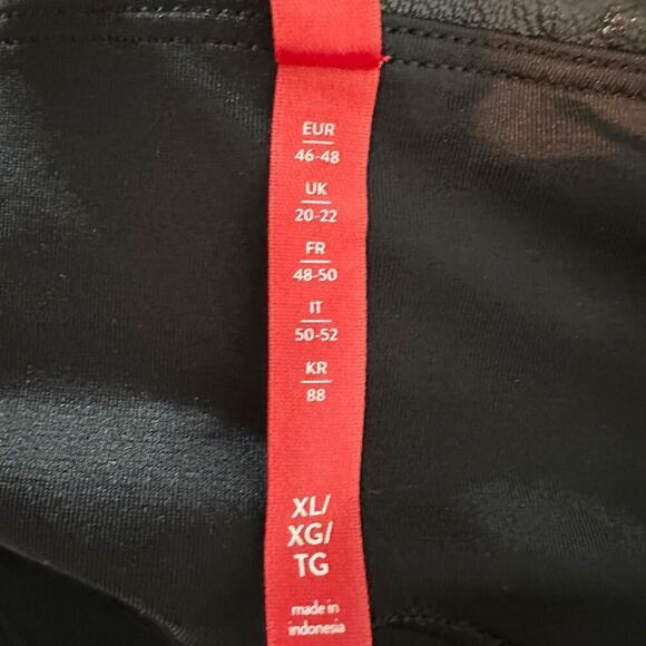 SPANX Faux Stretch Legging Front Split Hem Stretch Size XL Black Casual - Picture 4 of 14